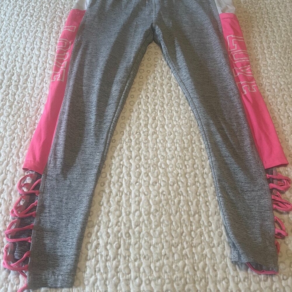 Ladies DYCE LOVE Leggings-Sz Medium-Gray/Pink color- Worn Infrequently